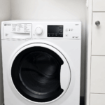 Waschmaschine neu angeschlossen in einer Wohnung